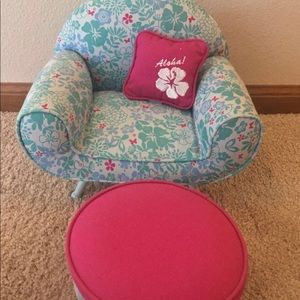 Kanani 2011 Lounge Chair Set (Used With Box)